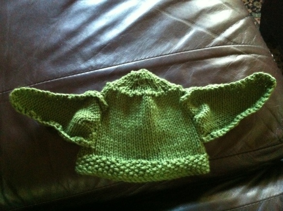 Free knitting pattern for baby yoda hat